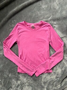 Aritzia Seamless Crew Neck Top in Hot Pink